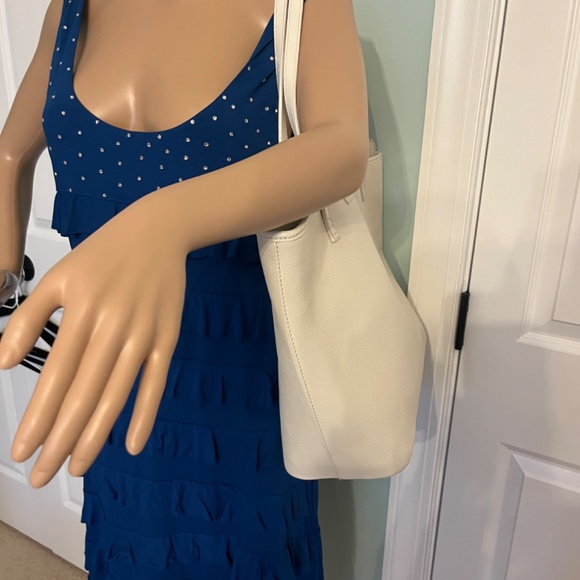 Handbag - Picture 12 of 16